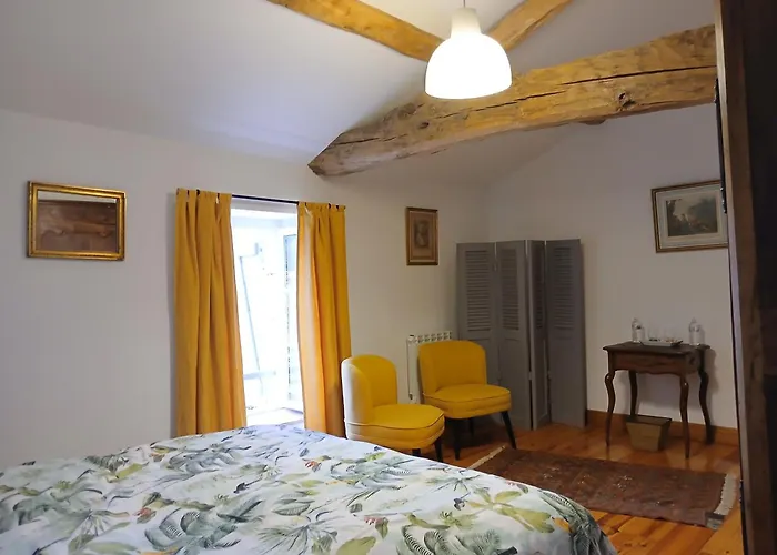 Alojamento de Acomodação e Pequeno-almoço D'hôtes De La Barbinière